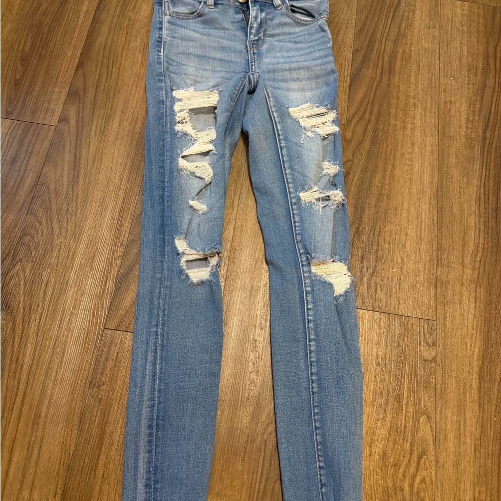 American Eagle Outfitters Light Blue Distressed Skinny Jeans